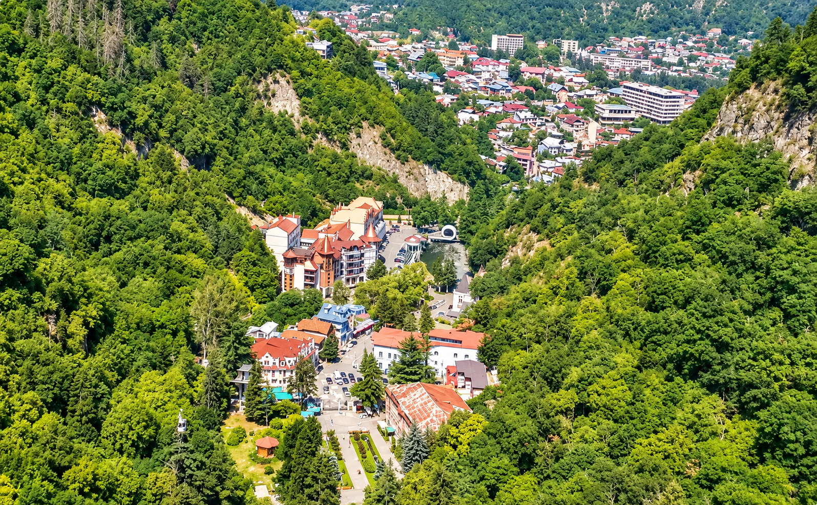 Borjomi Gorge surrounded by green mountains on a Borjomi Day Trip from Tbilisi